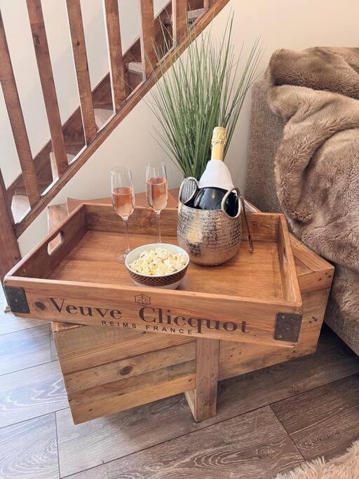 *Brand New* Luxury Country Lodge Burnham-on-Crouch Bagian luar foto